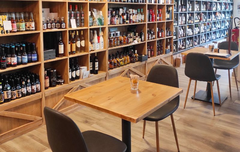 interieur cave a vin le petit plaisir